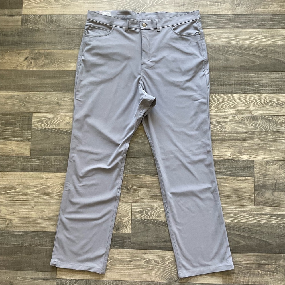 42x32 NWT One Day Away Active Travel Pants Mens Grey Stretch 5 Pocket OD3181P002